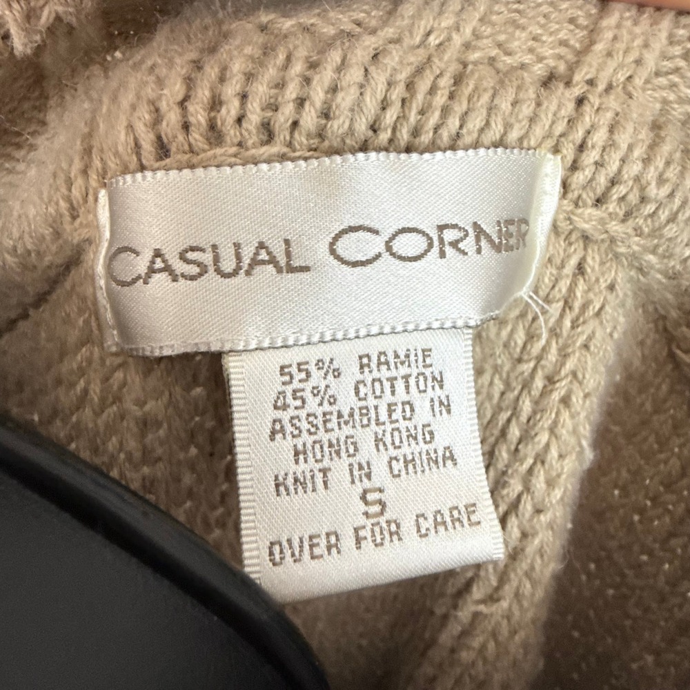 Casual Corner Women's Cable Knit Pullover Sweater Beige Size Small Cottagecore - Picture 3 of 4